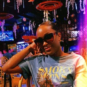 Meet your Posher, Ericka